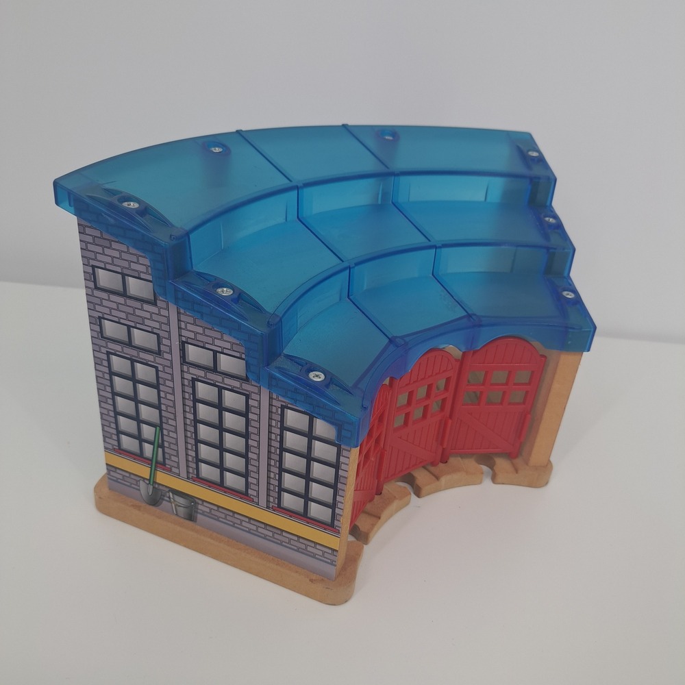 Toys R Us Imaginarium Wooden Train Roundhouse Blue Roof Red Doors Play Set